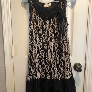 Western style lace dress